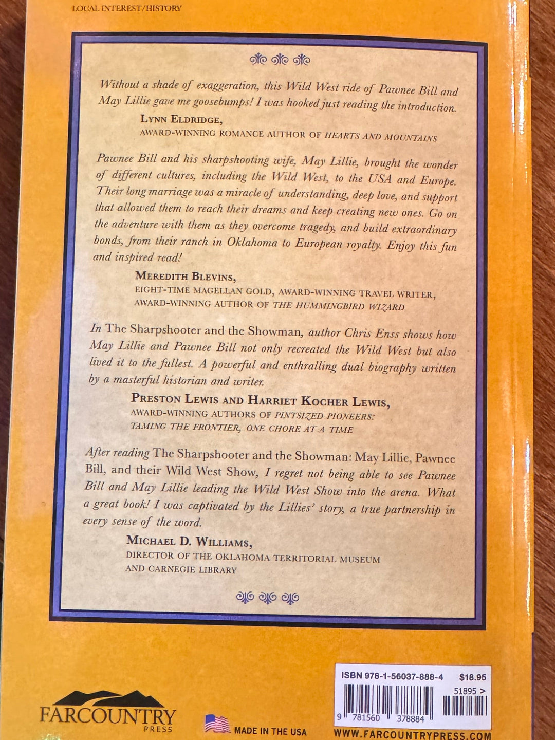 The Sharpshooter and the Showman-Chris Enss