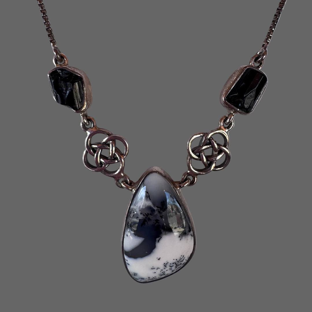 Sanchi & Filia Necklace